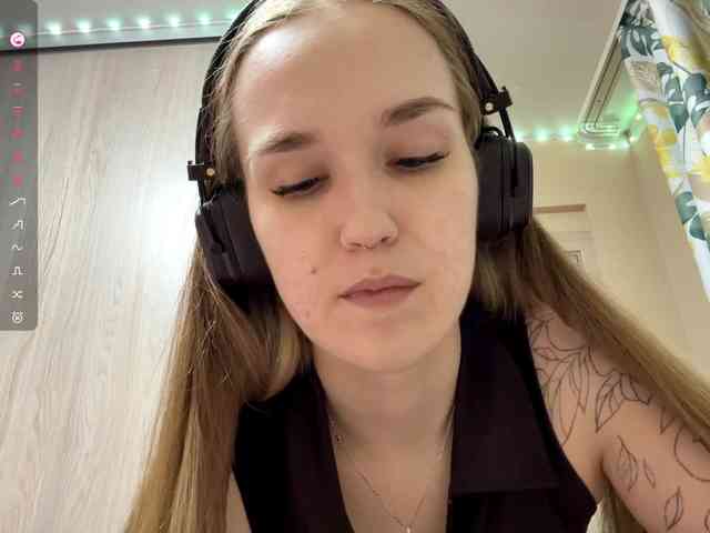 JeaneMckaskle webcam