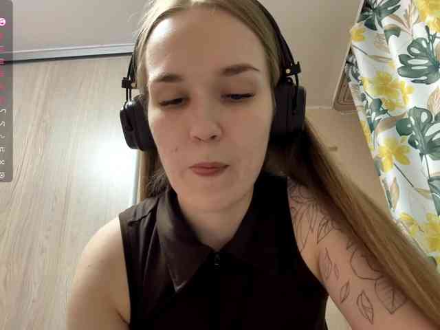 JeaneMckaskle webcam