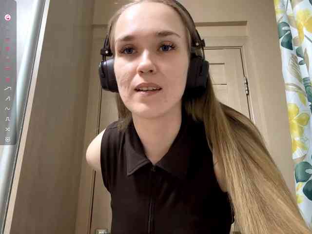 JeaneMckaskle webcam