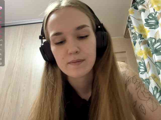 JeaneMckaskle webcam