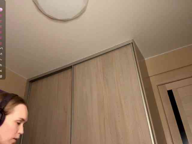 JeaneMckaskle webcam