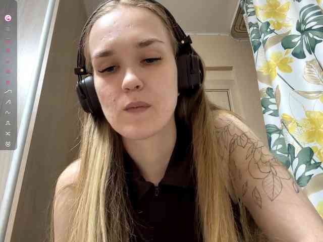 JeaneMckaskle webcam