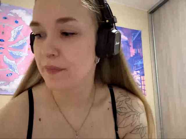 JeaneMckaskle webcam