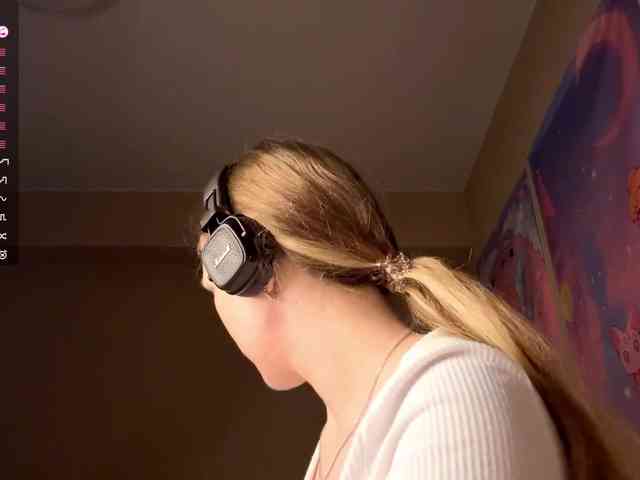 JeaneMckaskle webcam