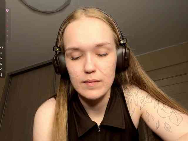 JeaneMckaskle webcam
