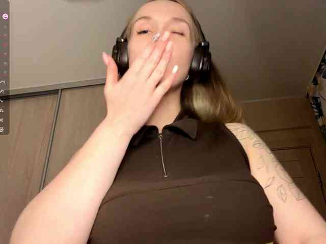 JeaneMckaskle webcam