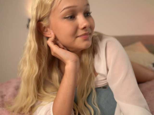 Dallassss live cam on BongaCams