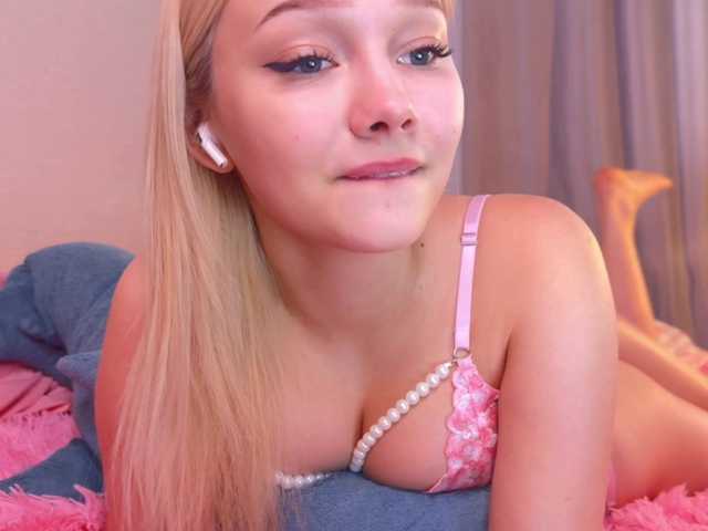 Dallassss live cam on BongaCams