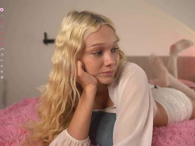 Dallassss live cam on BongaCams