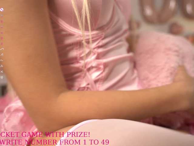 Dallassss live cam on BongaCams