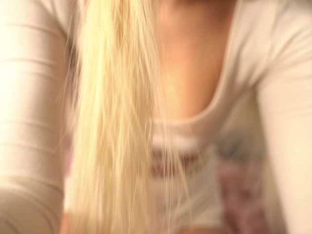 Dallassss live cam on BongaCams