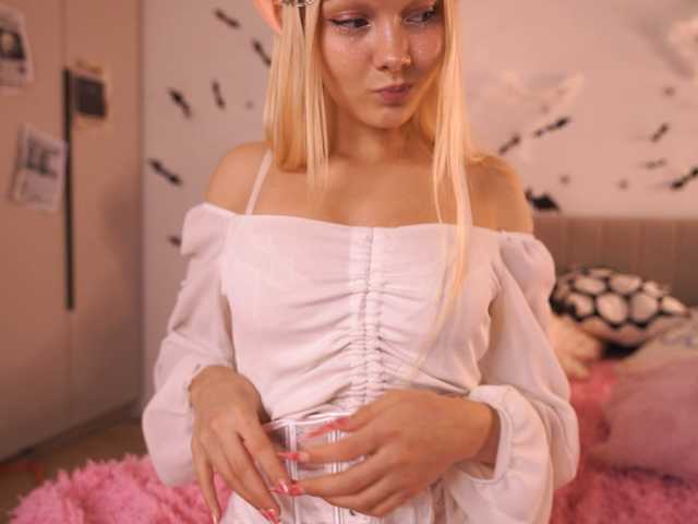 Dallassss live cam on BongaCams