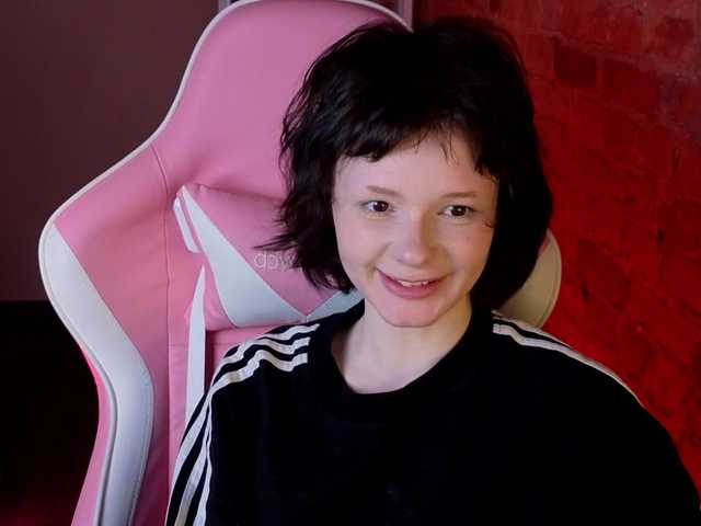 MisskaKiska1's BongaCams show and profile