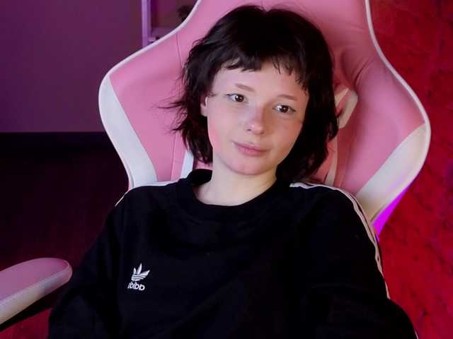 MisskaKiska1's BongaCams show and profile