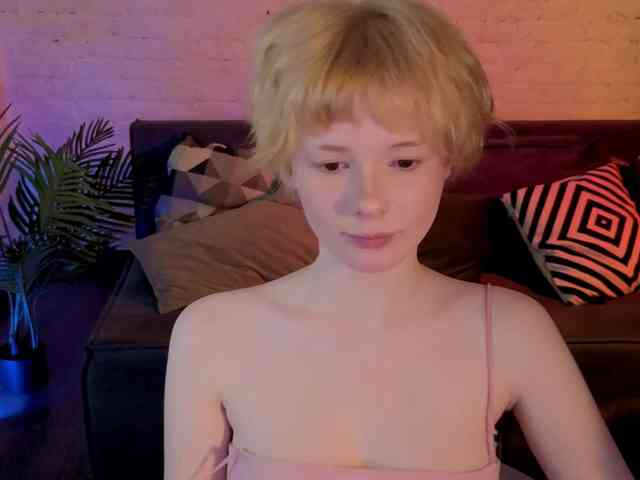MisskaKiska1 webcam