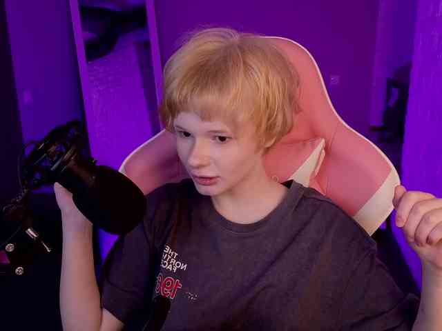 MisskaKiska1 webcam