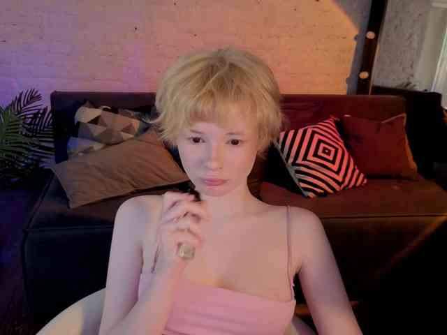 MisskaKiska1 webcam