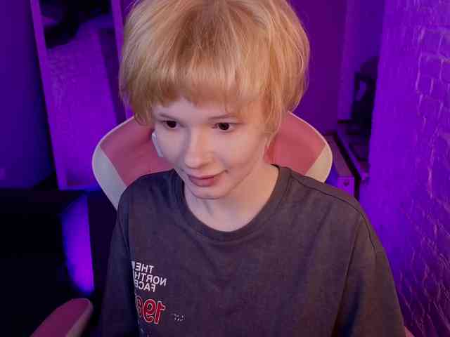 MisskaKiska1 webcam
