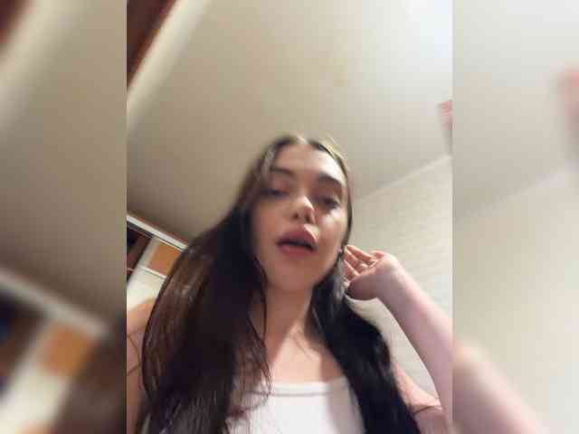 MimiLuv Live Webcam on BongaCams