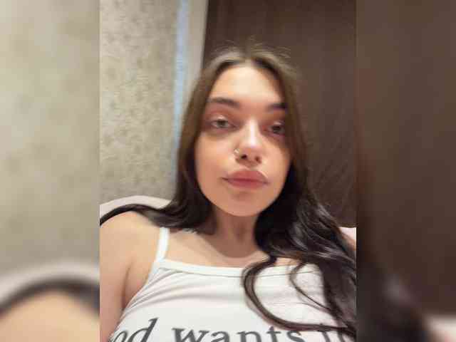 MimiLuv Live Webcam on BongaCams