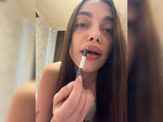 MimiLuv Live Webcam on BongaCams