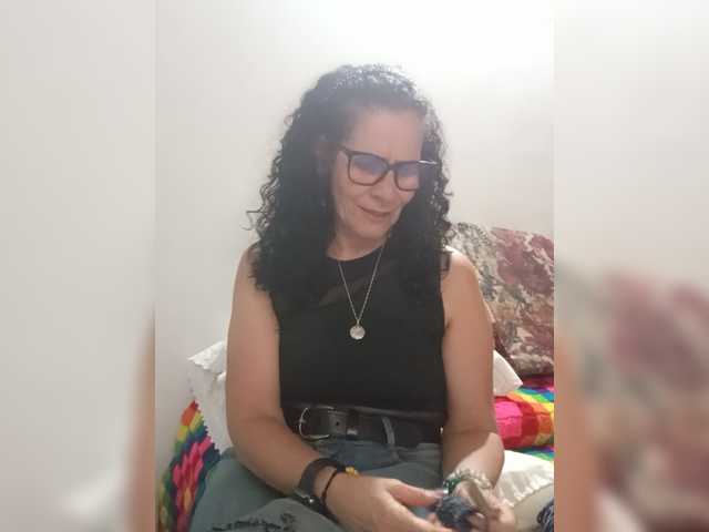 Linamilf70 live cam on BongaCams
