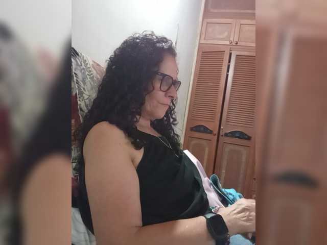Linamilf70 live cam on BongaCams