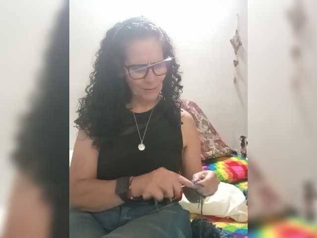 Linamilf70 live cam on BongaCams
