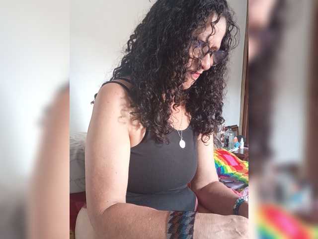 Linamilf70 live cam on BongaCams