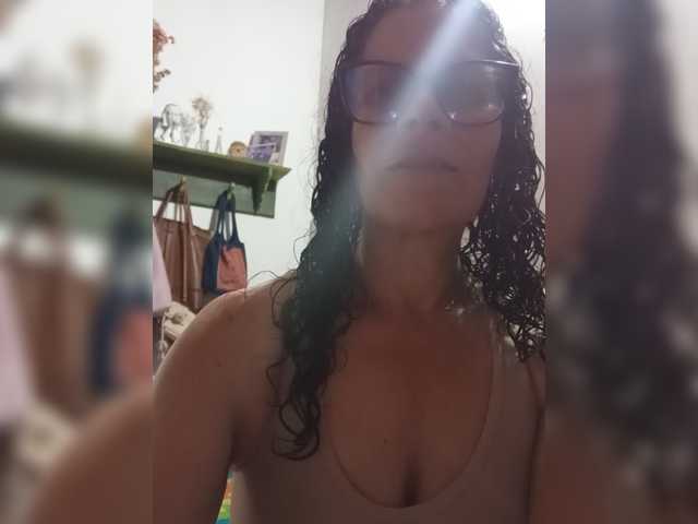 Linamilf70 live cam on BongaCams