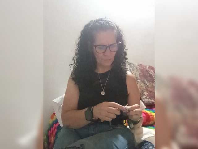 Linamilf70 live cam on BongaCams