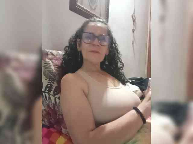 Linamilf70 webcam