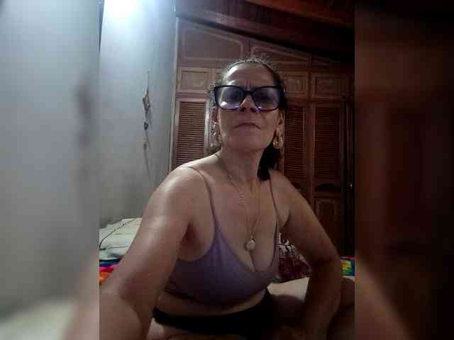 Linamilf70 webcam