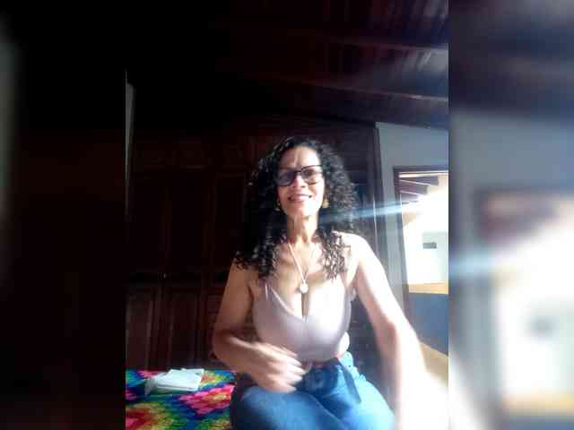Linamilf70 webcam