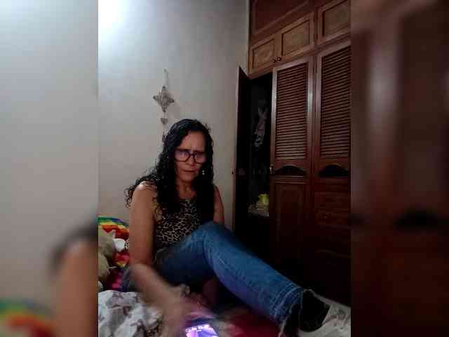 Linamilf70 webcam