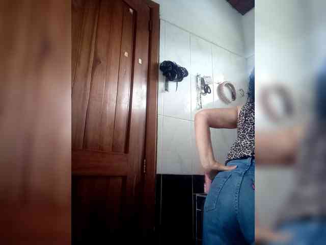 Linamilf70 webcam