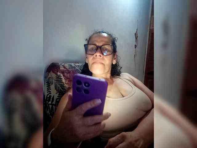 Linamilf70 webcam
