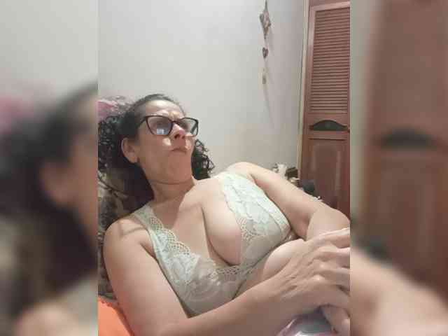 Linamilf70 webcam