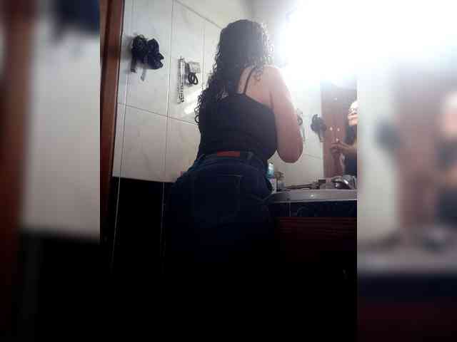 Linamilf70 webcam