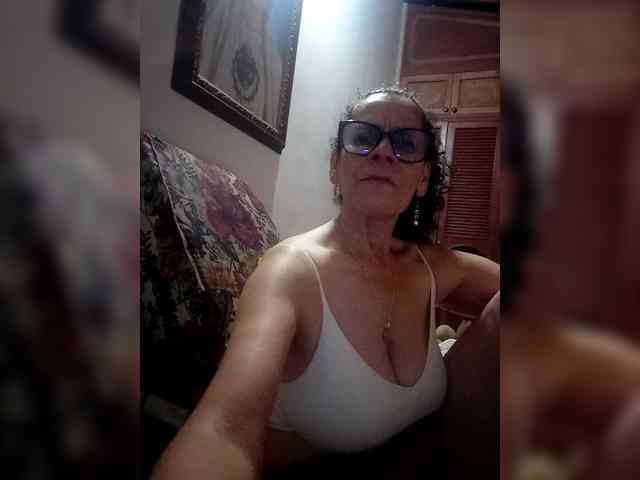 Linamilf70 webcam