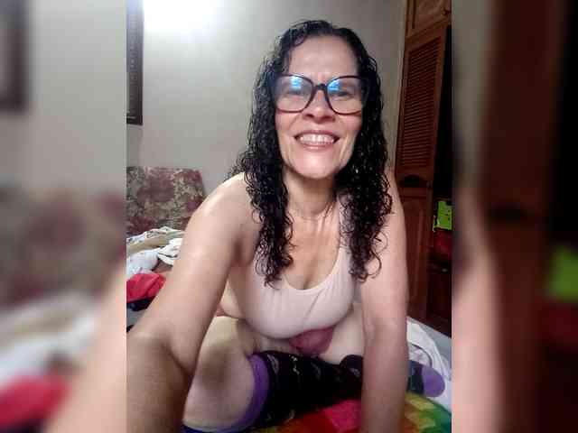 Linamilf70 webcam