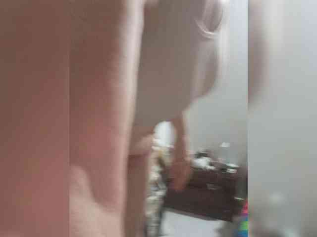 Linamilf70 webcam