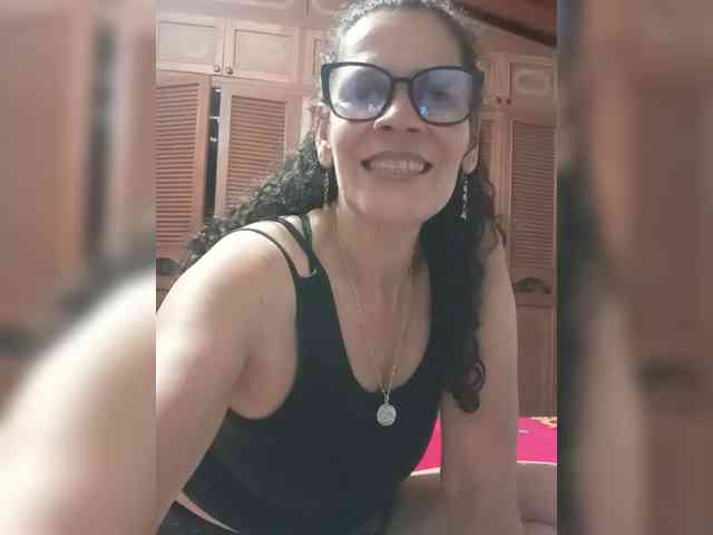 Linamilf70 webcam
