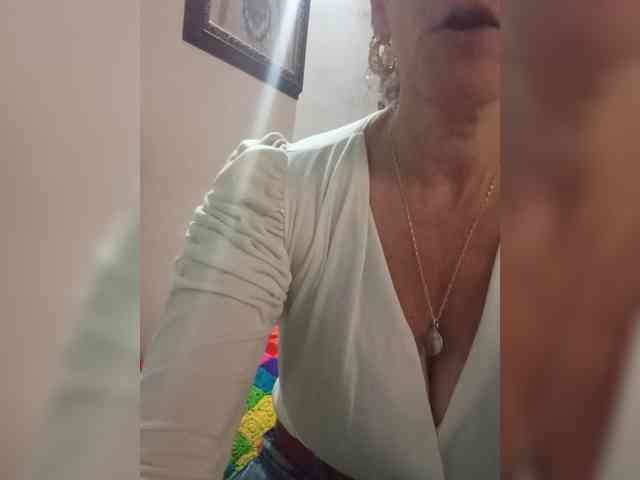 Linamilf70 webcam