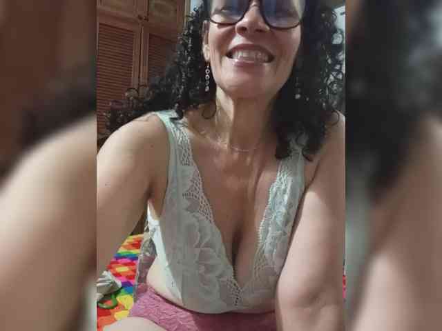 Linamilf70 webcam