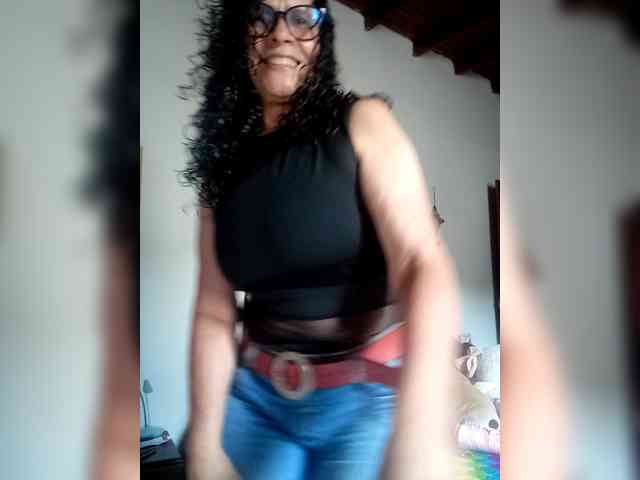 Linamilf70 webcam