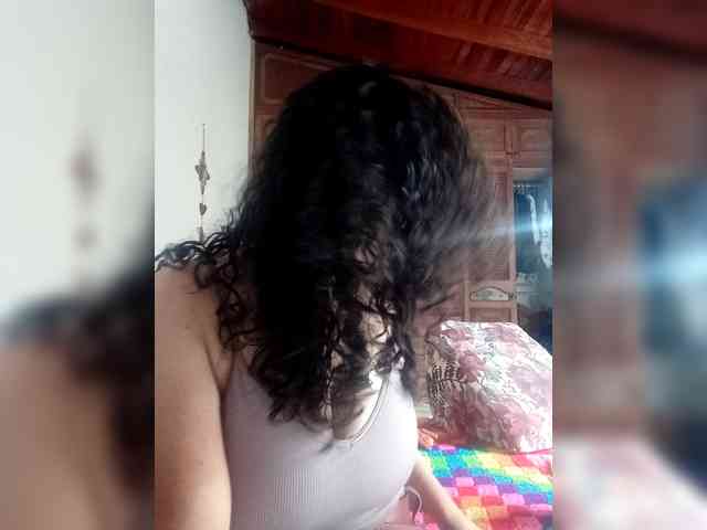 Linamilf70 webcam