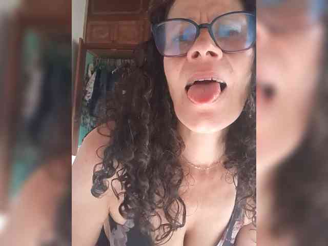 Linamilf70 webcam