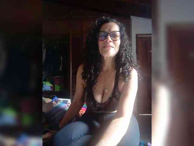 Linamilf70 webcam