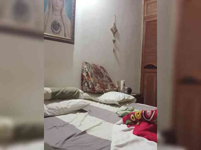 Linamilf70 webcam